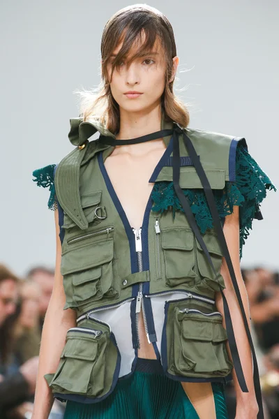 Look 50